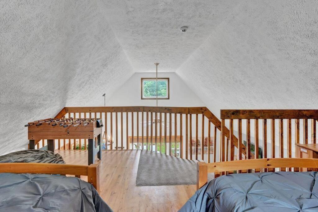 The Sage Chalet In Emerald Lakes, Poconos! Long Pond Exteriör bild
