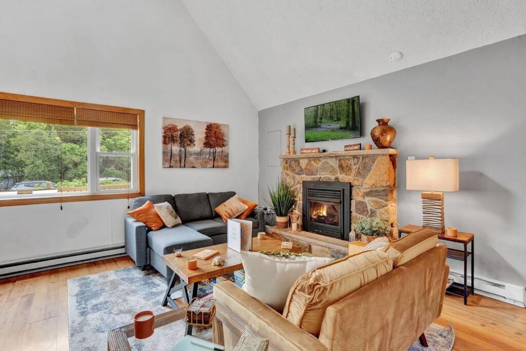 The Sage Chalet In Emerald Lakes, Poconos! Long Pond Exteriör bild